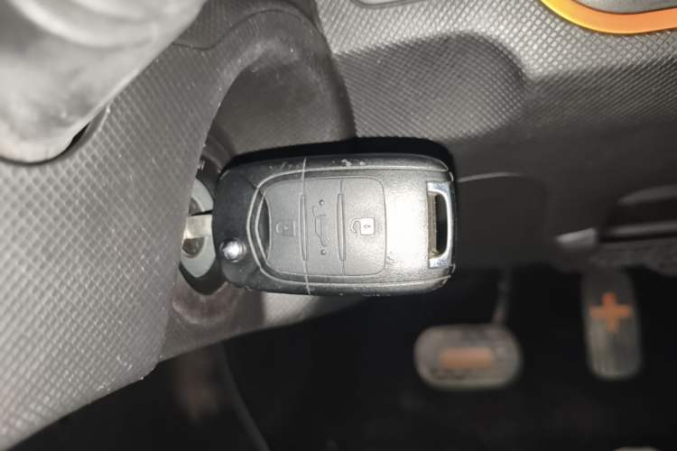 Used Wuling Hongguang MINIEV 2020 Enjoyment Model Lithium Iron Phosphate Vehicle Key