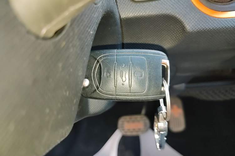 Used Wuling Hongguang MINIEV 2020 Zizai Version Lithium-NMC Vehicle Key