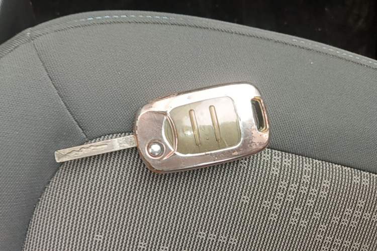 Used Wuling Hongguang MINIEV 2020 Enjoyment Model Lithium Iron Phosphate Vehicle Key