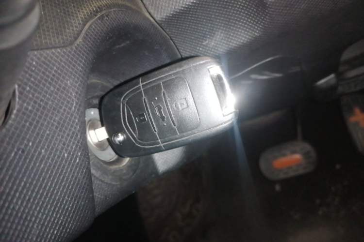 Used Wuling Hongguang MINIEV 2020 Enjoyment Model Lithium Iron Phosphate Vehicle Key