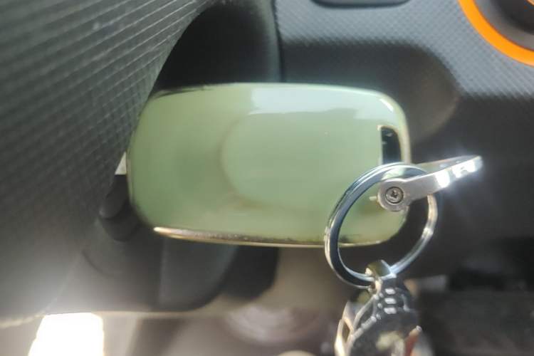 Used Wuling Hongguang MINIEV 2020 Zizai Version Lithium-NMC Vehicle Key