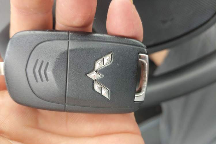 Used Wuling Hongguang MINIEV 2020 Zizai Version Lithium-NMC Vehicle Key