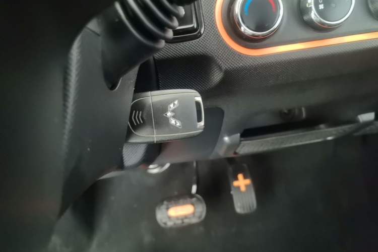 Used Wuling Hongguang MINIEV 2020 Lite Version Lithium Iron Phosphate Vehicle Key
