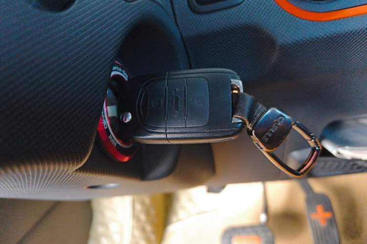 Used Wuling Hongguang MINIEV 2020 Enjoyment Model Lithium Iron Phosphate Vehicle Key