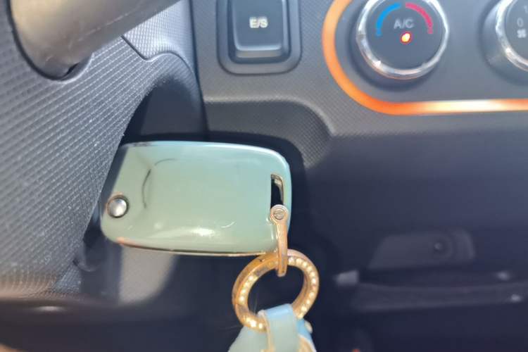 Used Wuling Hongguang MINIEV 2020 Freedom Version Lithium Iron Phosphate Vehicle Key