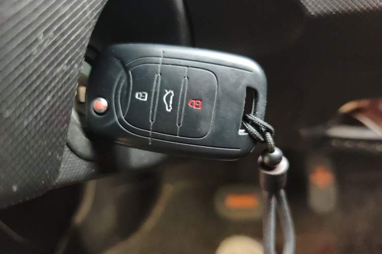 Used Wuling Hongguang MINIEV 2020 Freedom Version Lithium Iron Phosphate Vehicle Key
