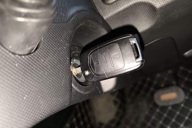Used Wuling Hongguang MINIEV 2020 Enjoyment Model Lithium Iron Phosphate Vehicle Key