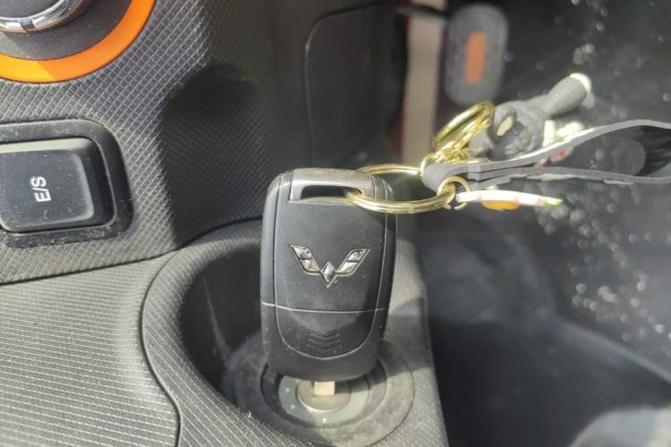 Used Wuling Hongguang MINIEV 2020 Freedom Version Lithium Iron Phosphate Vehicle Key