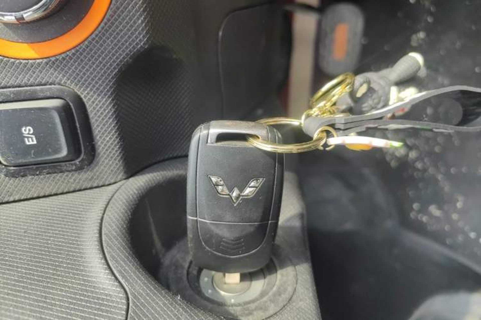 Used Wuling Hongguang MINIEV 2020 Freedom Version Lithium Iron Phosphate Vehicle Key