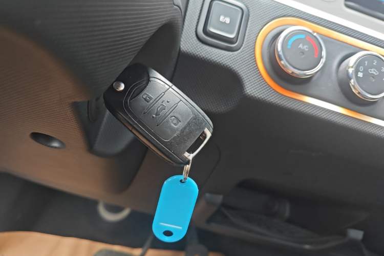 Used Wuling Hongguang MINIEV 2020 Freedom Version Lithium Iron Phosphate Vehicle Key