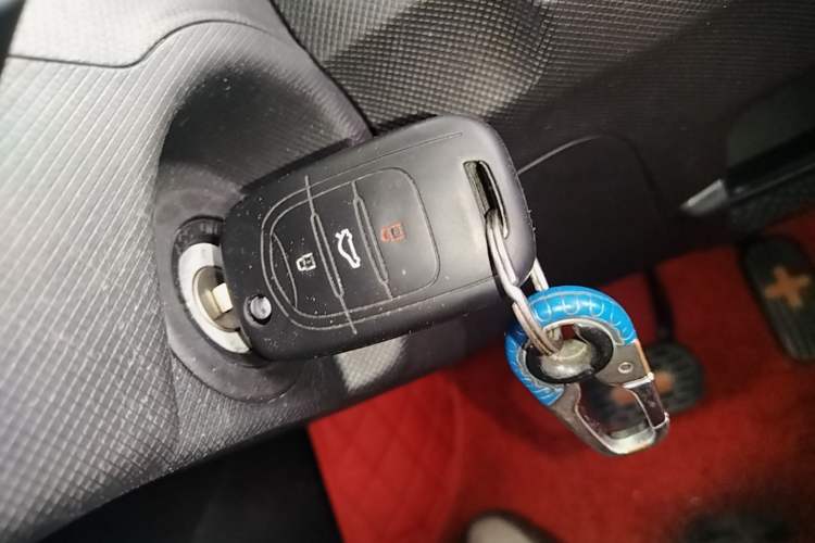 Used Wuling Hongguang MINIEV 2020 Enjoyment Model Lithium Iron Phosphate Vehicle Key