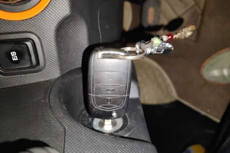 Used Wuling Hongguang MINIEV 2020 Enjoyment Model Lithium Iron Phosphate Vehicle Key