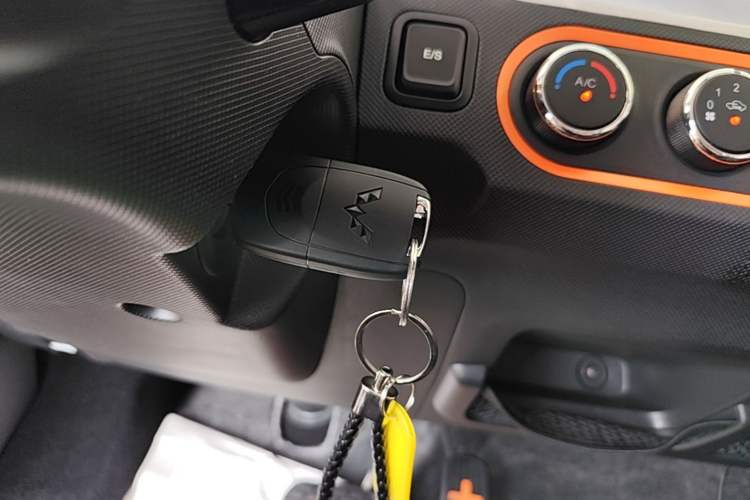 Used Wuling Hongguang MINIEV 2020 Enjoy Edition Lithium-Ion Battery Vehicle Key