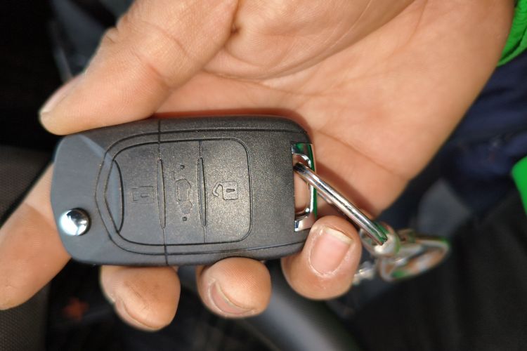 Used Wuling Hongguang MINIEV 2020 Enjoyment Model Lithium Iron Phosphate Vehicle Key