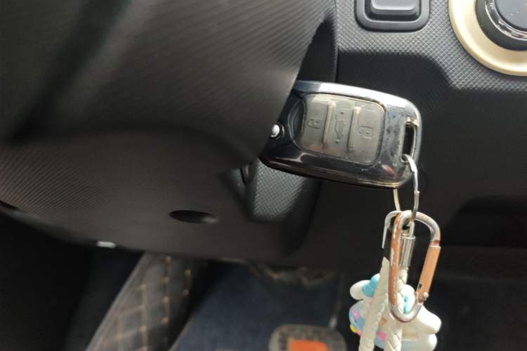 Used Wuling Hongguang MINIEV 2020 Freedom Version Lithium Iron Phosphate Vehicle Key