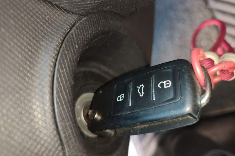 Used Wuling Hongguang MINIEV 2020 Zizai Version Lithium-NMC Vehicle Key