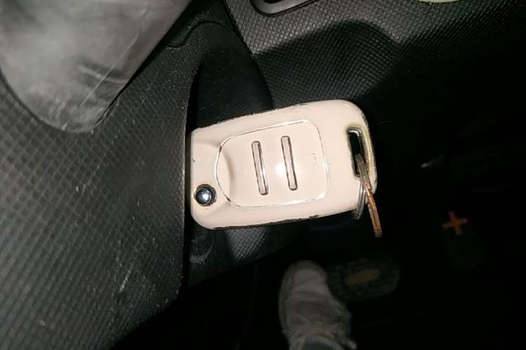 Used Wuling Hongguang MINIEV 2020 Freedom Version Lithium Iron Phosphate Vehicle Key