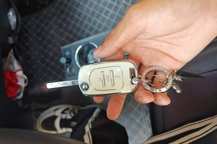 Used Wuling Hongguang MINIEV 2020 Enjoyment Model Lithium Iron Phosphate Vehicle Key