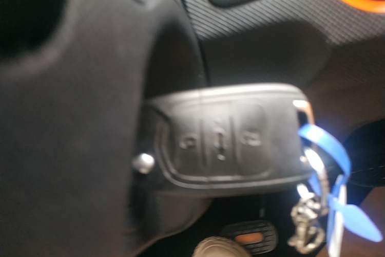 Used Wuling Hongguang MINIEV 2020 Lite Version Lithium Iron Phosphate Vehicle Key