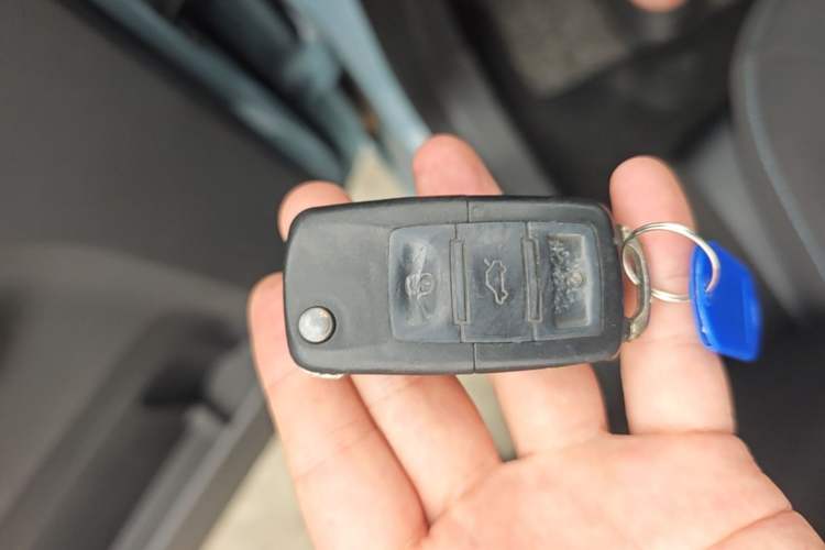 Used Wuling Hongguang MINIEV 2020 Enjoyment Model Lithium Iron Phosphate Vehicle Key