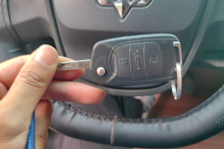 Used Wuling Hongguang MINIEV 2020 Freedom Version Lithium Iron Phosphate Vehicle Key