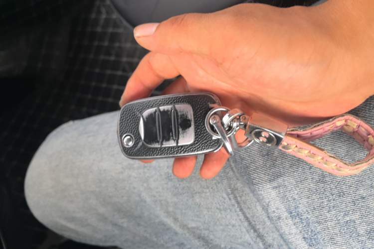Used Wuling Hongguang MINIEV 2020 Easy Version Lithium-Ion Battery Vehicle Key