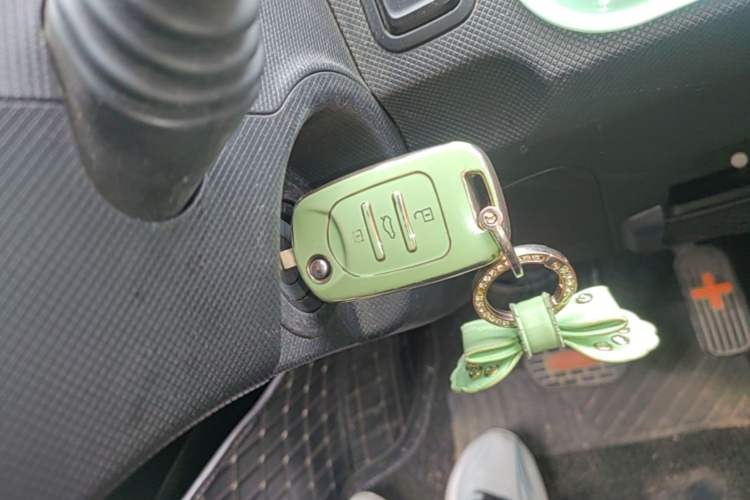 Used Wuling Hongguang MINIEV 2020 Freedom Version Lithium Iron Phosphate Vehicle Key