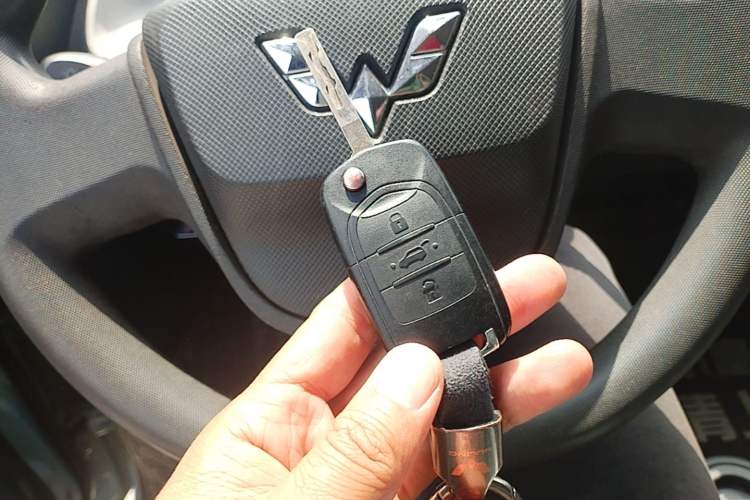 Used Wuling Hongguang MINIEV 2020 Zizai Version Lithium-NMC Vehicle Key