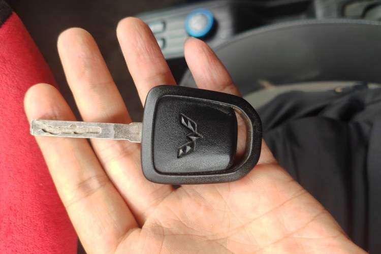 Used Wuling Hongguang MINIEV 2020 Easy Version Lithium-Ion Battery Vehicle Key