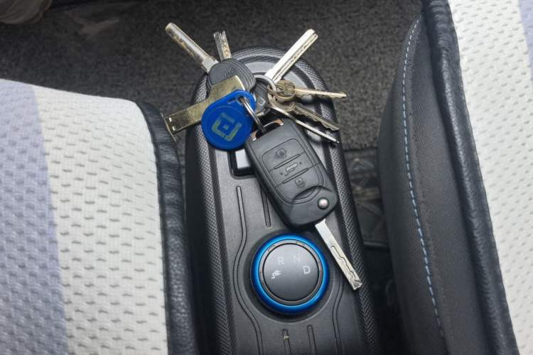 Used Wuling Hongguang MINIEV 2020 Enjoyment Model Lithium Iron Phosphate Vehicle Key