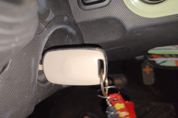 Used Wuling Hongguang MINIEV 2020 Freedom Version Lithium Iron Phosphate Vehicle Key