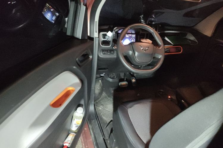 Used Wuling Hongguang MINIEV 2020 Enjoyment Model Lithium Iron Phosphate Driver Seat