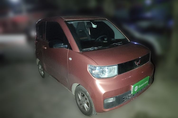 Used Wuling Hongguang MINIEV 2020 Enjoyment Model Lithium Iron Phosphate Front Right 45 Deg