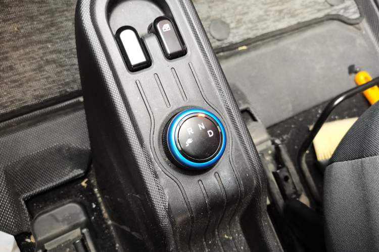 Used Wuling Hongguang MINIEV 2020 Enjoy Edition Lithium-Ion Battery Gear Lever