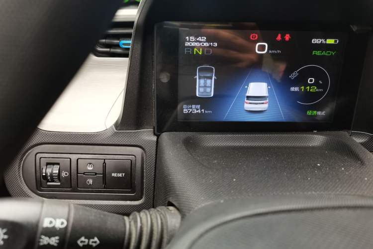 Used Wuling Hongguang MINIEV 2020 Enjoy Edition Lithium-Ion Battery Odometer Close Up