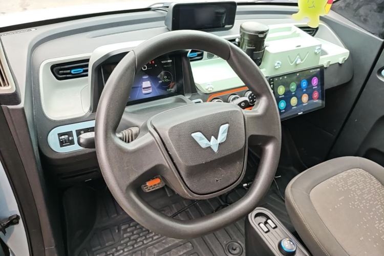 Used Wuling Hongguang MINIEV 2020 Easy Version Lithium-Ion Battery Steering Wheel