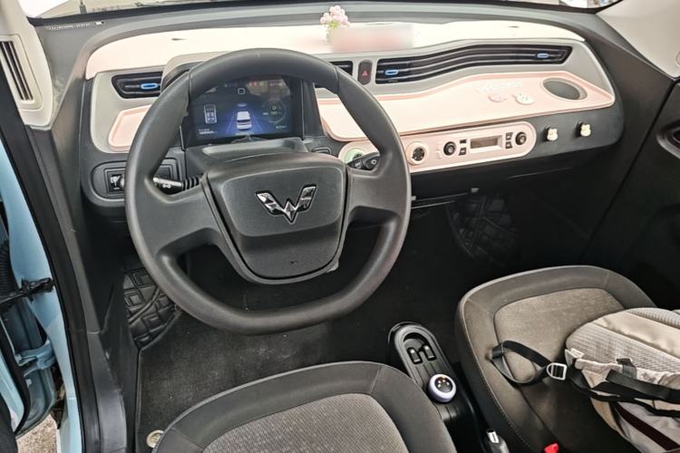 Used Wuling Hongguang MINIEV 2020 Zizai Version Lithium-NMC Center Console
