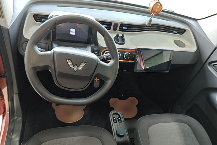 Used Wuling Hongguang MINIEV 2020 Enjoy Edition Lithium-Ion Battery Center Console