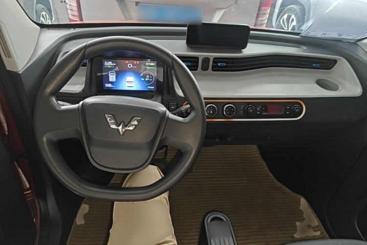 Used Wuling Hongguang MINIEV 2020 Enjoy Edition Lithium-Ion Battery Center Console
