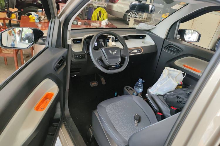 Used Wuling Hongguang MINIEV 2020 Zizai Version Lithium-NMC Driver Seat