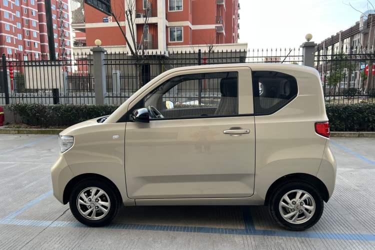 Used Wuling Hongguang MINIEV 2020 Zizai Version Lithium-NMC Exterior 3