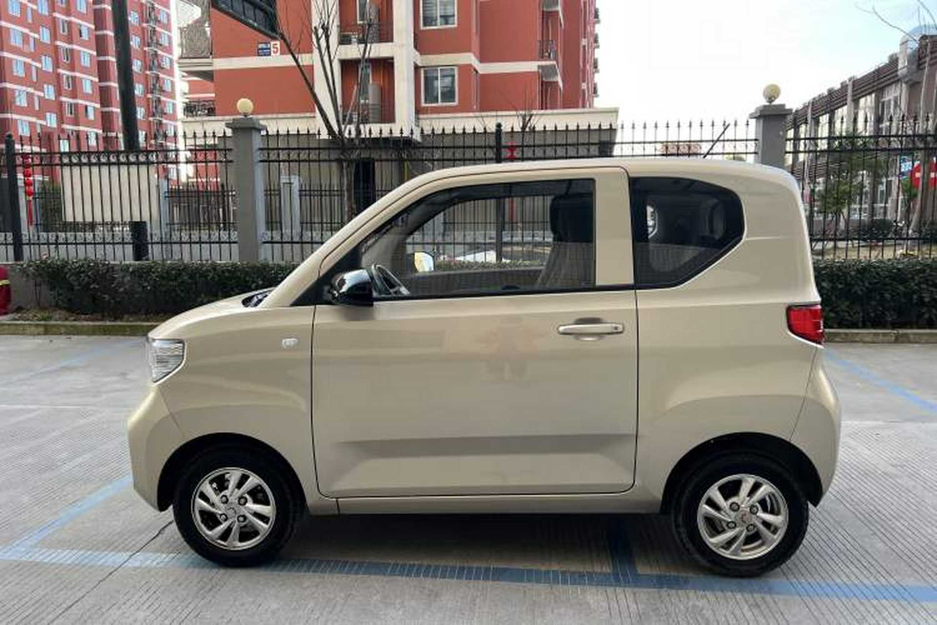Used Wuling Hongguang MINIEV 2020 Zizai Version Lithium-NMC Exterior 3