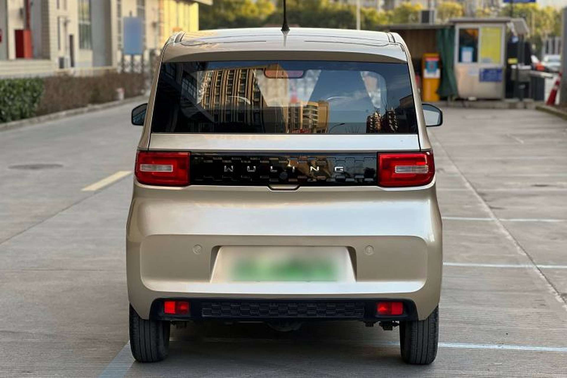 Used Wuling Hongguang MINIEV 2020 Zizai Version Lithium-NMC Exterior 4