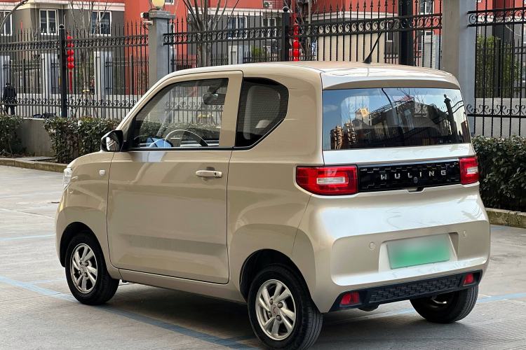 Used Wuling Hongguang MINIEV 2020 Zizai Version Lithium-NMC Exterior 5