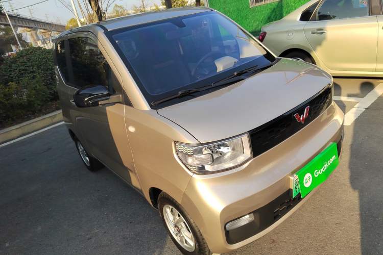 Used Wuling Hongguang MINIEV 2020 Zizai Version Lithium-NMC Front Right 45 Deg
