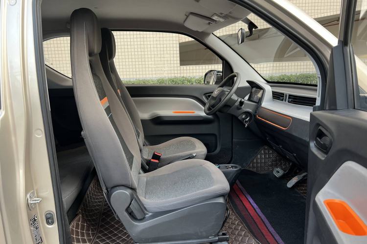 Used Wuling Hongguang MINIEV 2020 Zizai Version Lithium-NMC Interior 6
