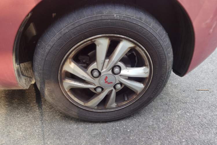 Used Wuling Hongguang MINIEV 2020 Enjoyment Model Lithium Iron Phosphate Right Front Wheel Hub
