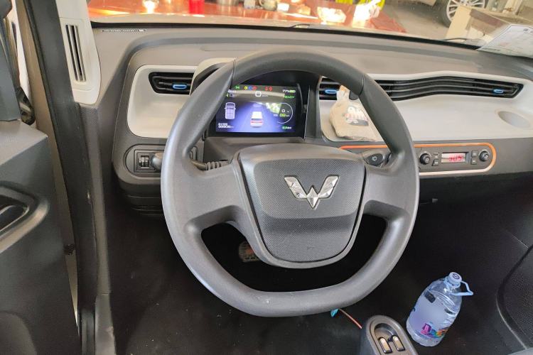 Used Wuling Hongguang MINIEV 2020 Zizai Version Lithium-NMC Steering Wheel