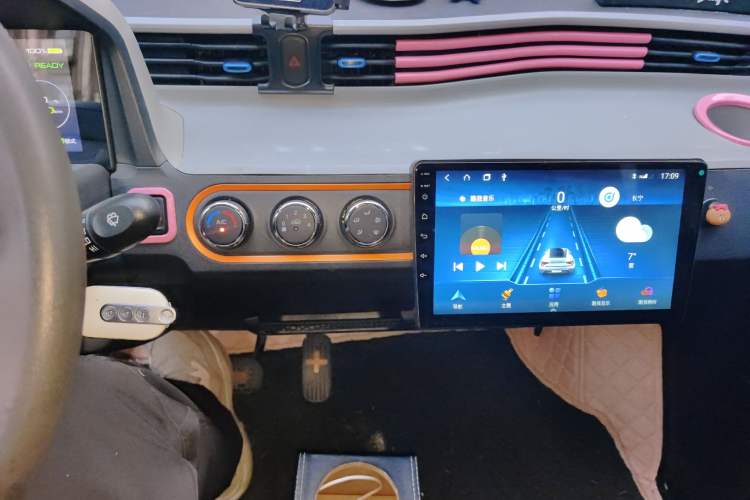 Used Wuling Hongguang MINIEV 2020 Zizai Version Lithium-NMC Audio And AC Panel