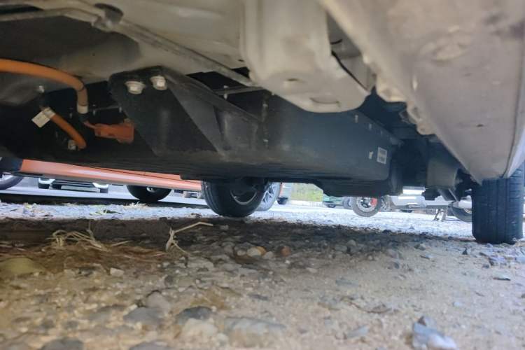 Used Wuling Hongguang MINIEV 2020 Zizai Version Lithium-NMC Chassis Front Left